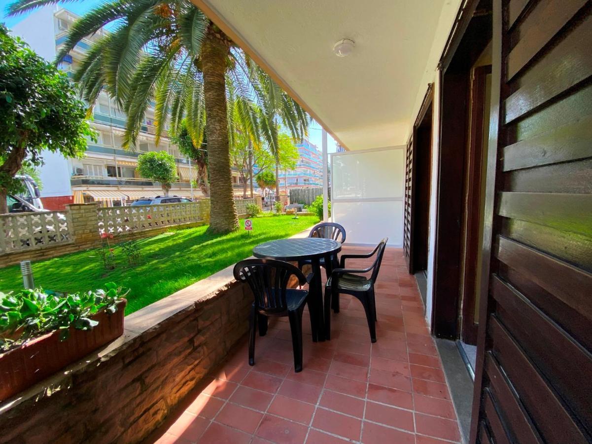 Apartamentos Flandria Салоу Екстер'єр фото