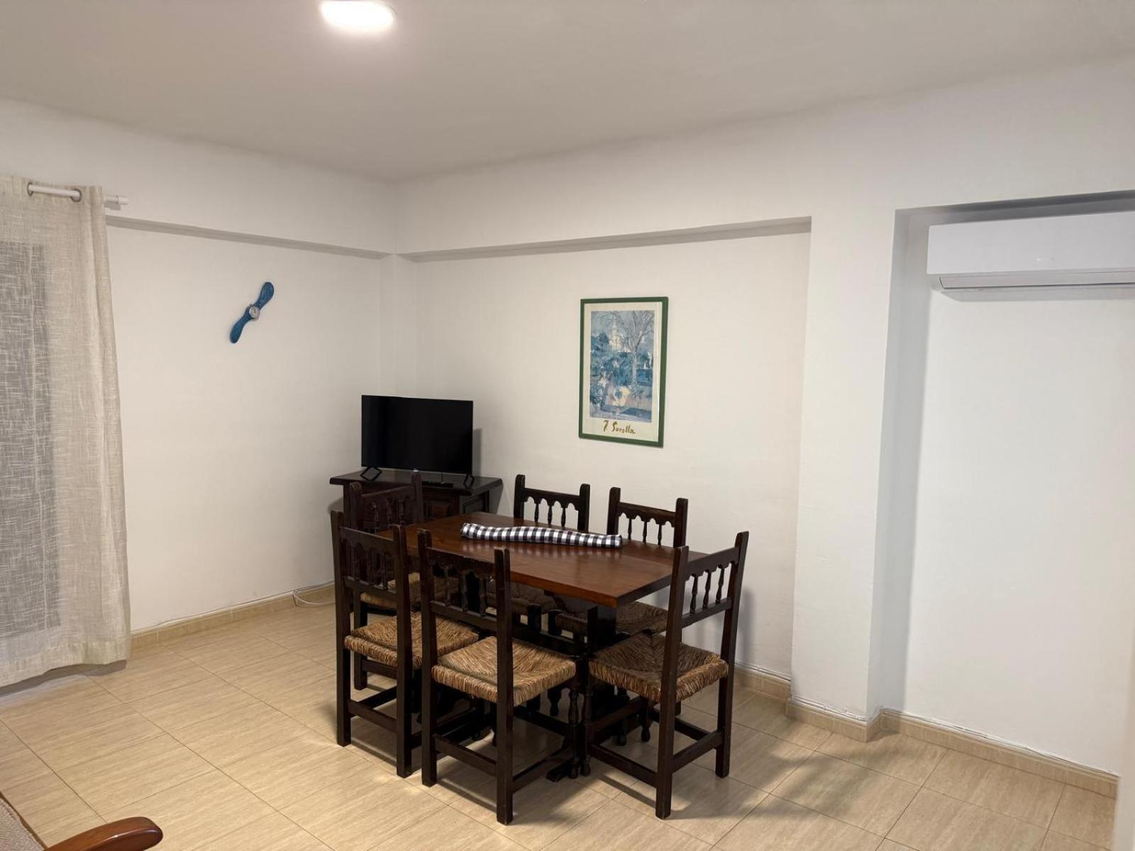 Apartamentos Flandria Салоу Екстер'єр фото