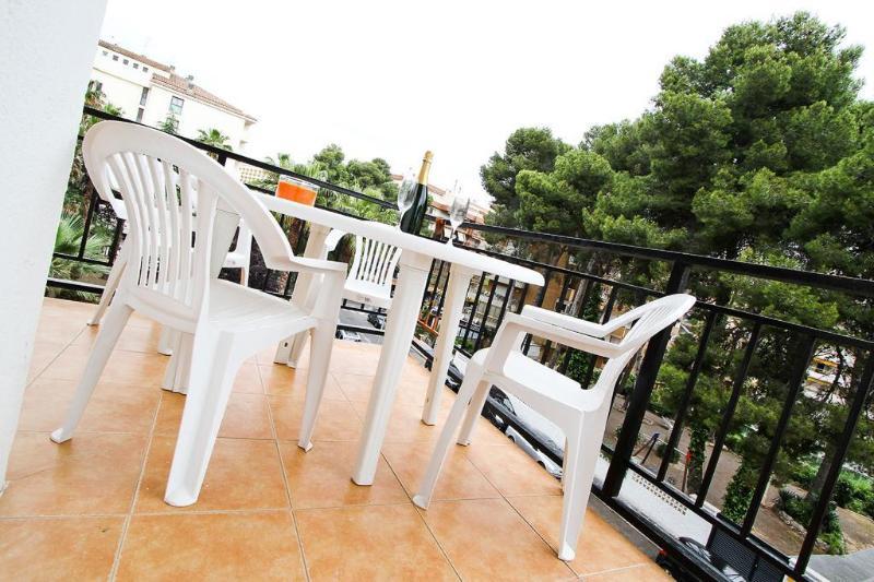 Apartamentos Flandria Салоу Екстер'єр фото