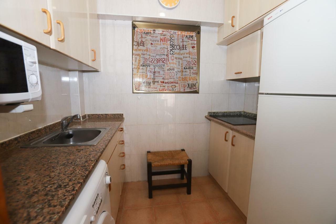 Apartamentos Flandria Салоу Екстер'єр фото