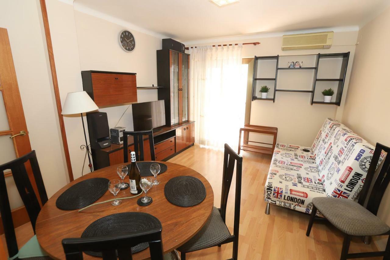 Apartamentos Flandria Салоу Екстер'єр фото